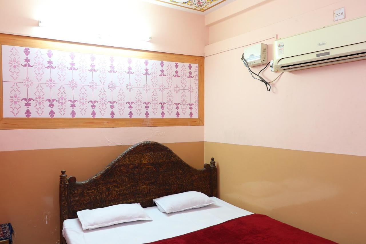 Hotel Jamna Palace Bikaner Bagian luar foto